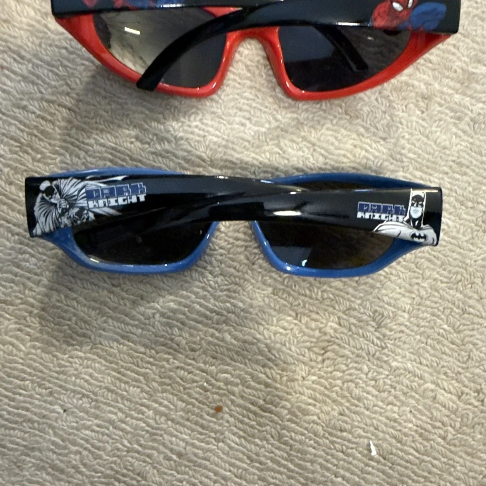 Kids/Boys Sunglasses Lot of 5 Spider-man & Batman Sunglasses- Parties, Play, Fun